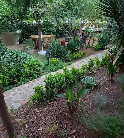 לינה וארוחת בוקר Relax Point Çıralı